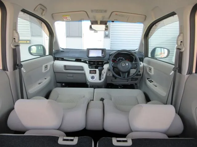 ムーヴ　４ＷＤ（ダイハツ）の車両写真