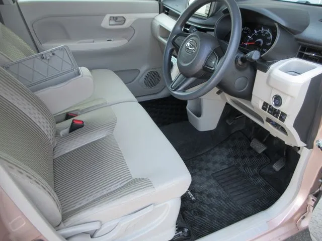 ムーヴ　４ＷＤ（ダイハツ）の車両写真