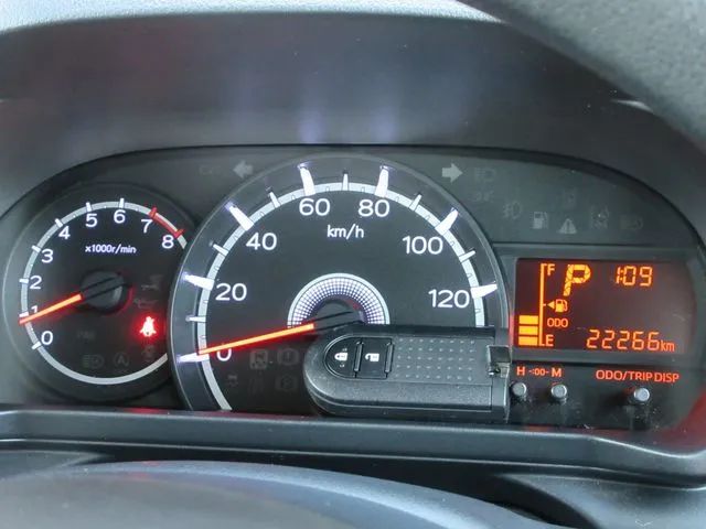 ムーヴ　４ＷＤ（ダイハツ）の車両写真