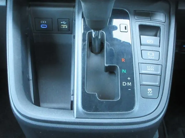 ノア 4WD(トヨタ)の車両写真