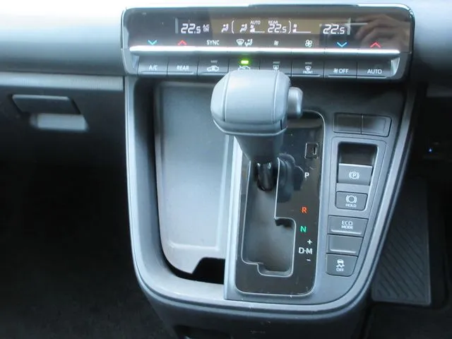 ノア 4WD(トヨタ)の車両写真