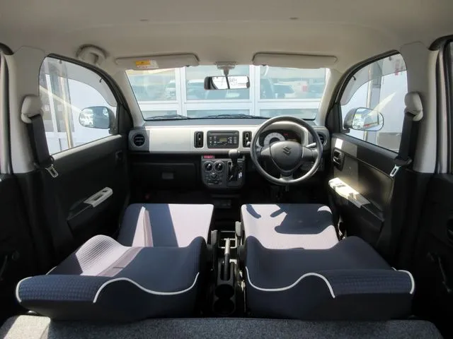 アルト 4WD(スズキ)の車両写真