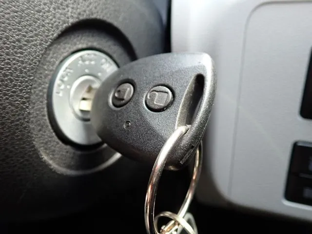 ミラ イース(ダイハツ)の車両写真