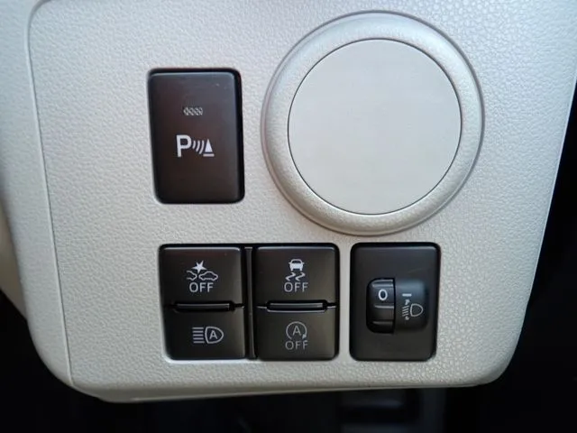 ミラ イース(ダイハツ)の車両写真