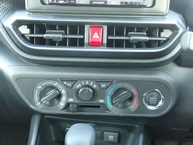 ロッキー(ダイハツ)の車両写真