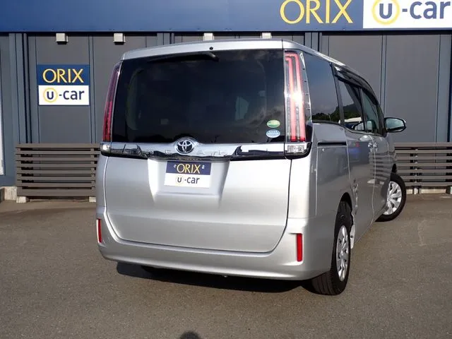 ノア　４ＷＤ（トヨタ）の車両写真