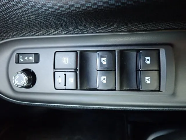 ノア　４ＷＤ（トヨタ）の車両写真