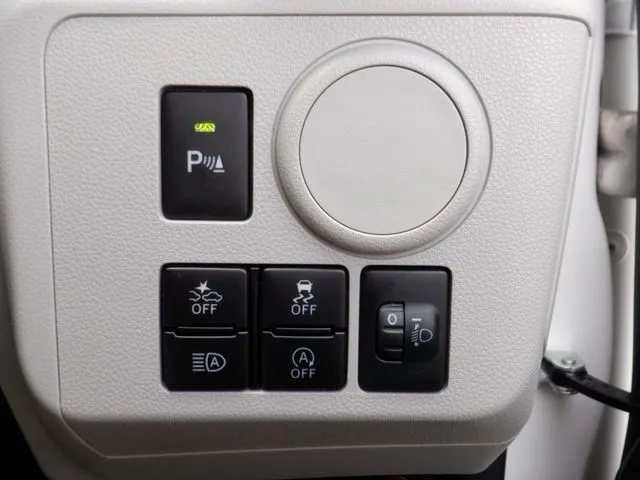 ミラ イース(ダイハツ)の車両写真