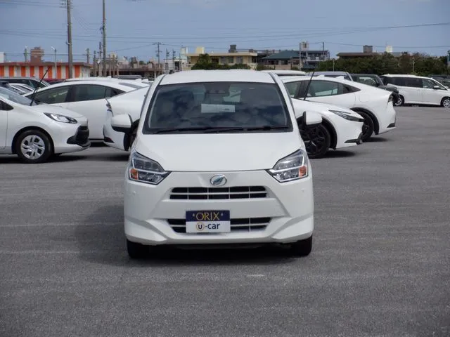 ミラ イース(ダイハツ)の車両写真