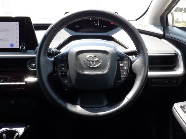 プリウス(トヨタ)の車両写真