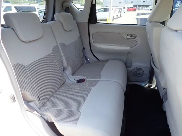 ムーヴ(ダイハツ)の車両写真