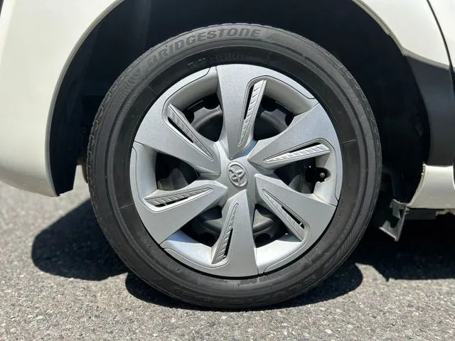 シエンタ ハイブリッド(トヨタ)の車両写真