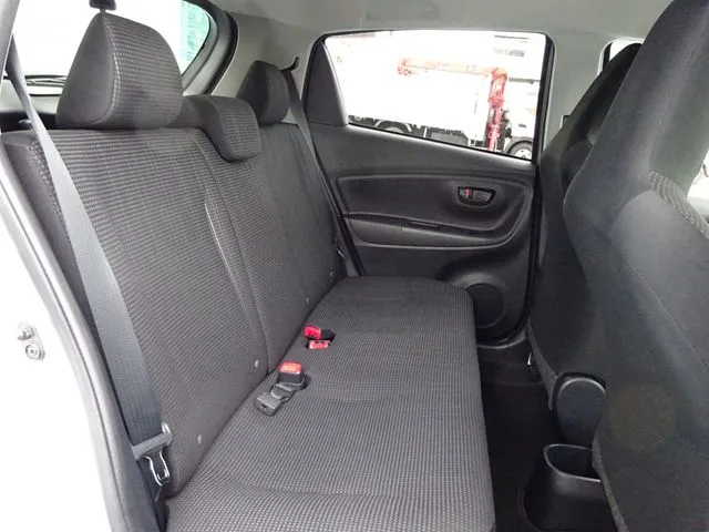 ヴィッツ（トヨタ）の車両写真