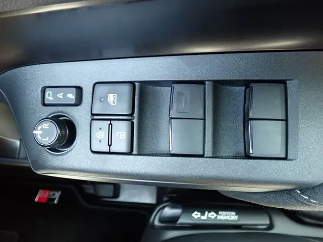 アクア(トヨタ)の車両写真
