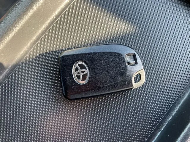 トヨタ ハイエースバン 4WD