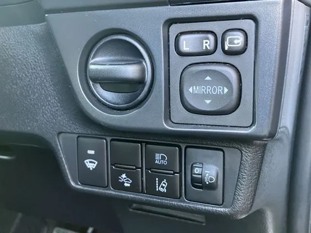 カローラフィールダー　４ＷＤ（トヨタ）の車両写真