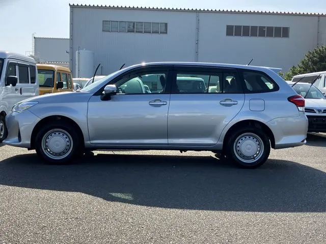 カローラフィールダー　４ＷＤ（トヨタ）の車両写真
