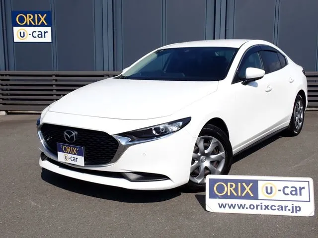 MAZDA3 セダン(マツダ)の車両写真