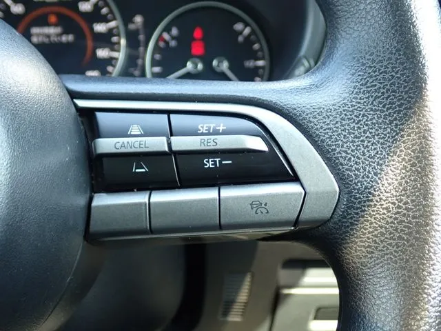 MAZDA3 セダン(マツダ)の車両写真