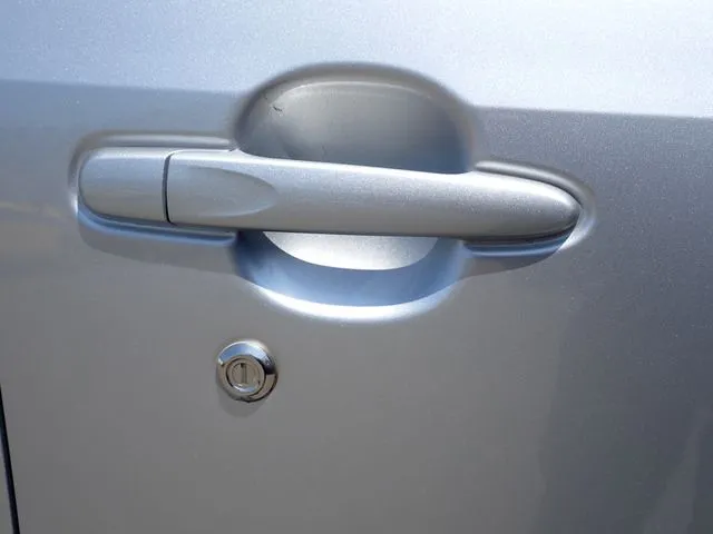 ムーヴ(ダイハツ)の車両写真