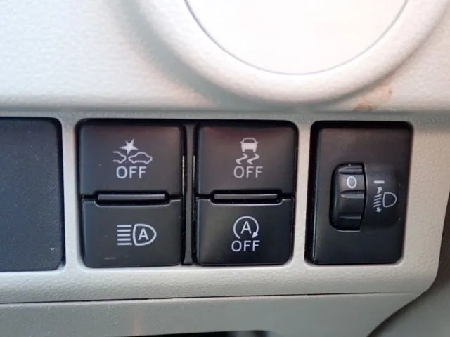 ムーヴ(ダイハツ)の車両写真