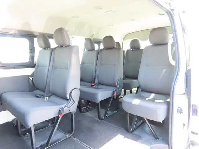 ハイエースワゴン（トヨタ）の車両写真