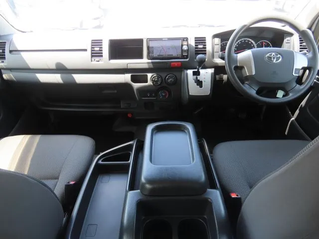ハイエースワゴン（トヨタ）の車両写真