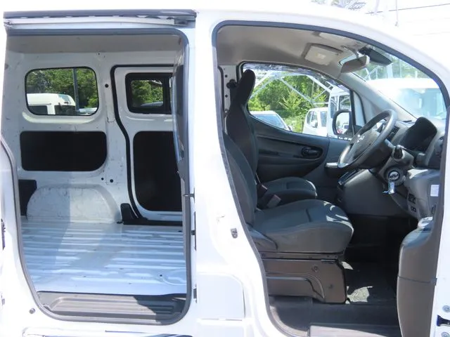 NV200バネットバン(ニッサン)の車両写真