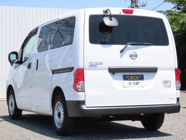 NV200バネットバン(ニッサン)の車両写真