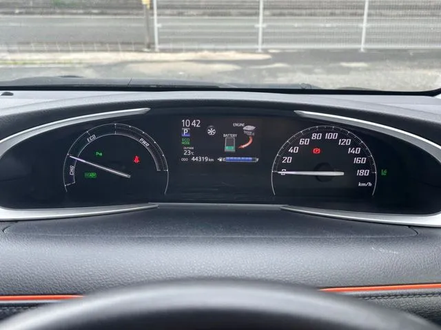 シエンタ　ハイブリッド（トヨタ）の車両写真