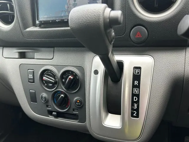 NV350キャラバン(ニッサン)の車両写真