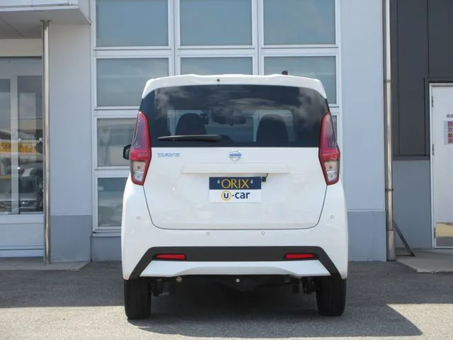 ニッサン　デイズ　４ＷＤ