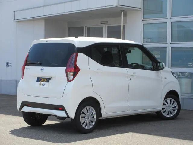 ニッサン　デイズ　４ＷＤ