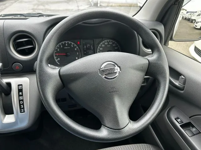 ＮＶ３５０キャラバン　１．２ｔ（ニッサン）の車両写真