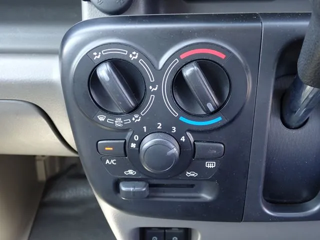 エブリイバン(スズキ)の車両写真