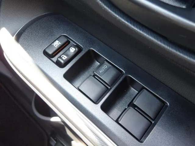 トヨタ　アクア