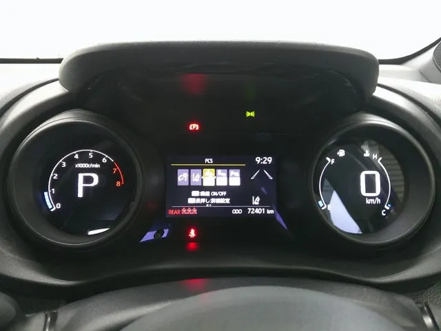 ヤリス(トヨタ)の車両写真