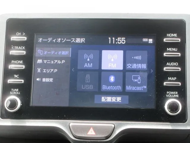 ヤリス ハイブリッド(トヨタ)の車両写真