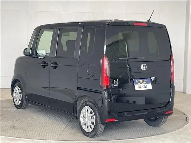 N BOX(ホンダ)の車両写真