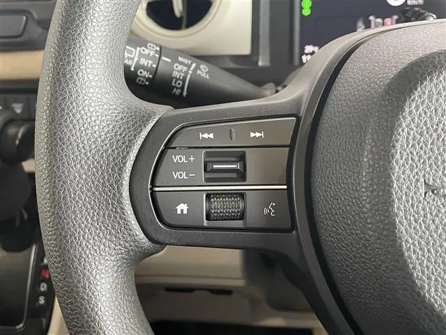 N BOX(ホンダ)の車両写真