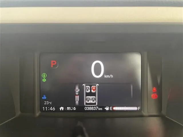 N BOX(ホンダ)の車両写真