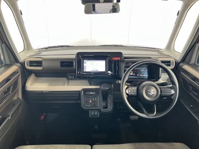 スペーシア（スズキ）の車両写真