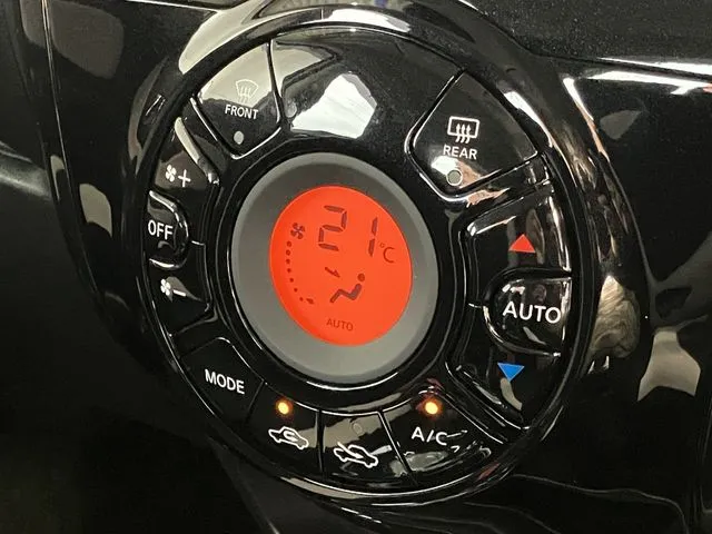 ノート（ニッサン）の車両写真