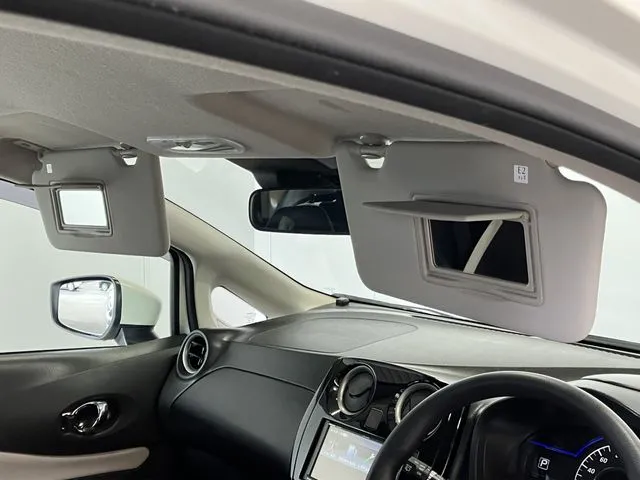 ノート（ニッサン）の車両写真