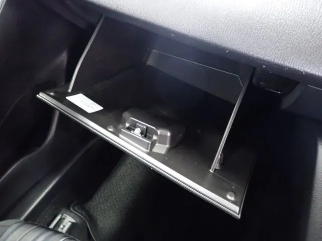 マツダ MAZDA2