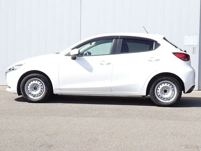 マツダ MAZDA2