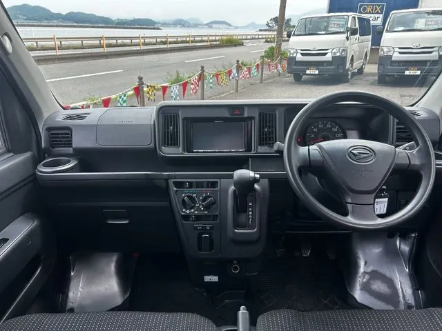 ダイハツ　ハイゼットカーゴ