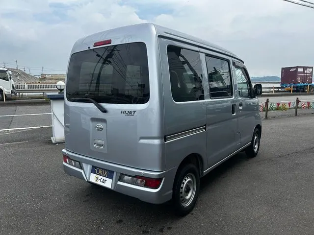 ダイハツ　ハイゼットカーゴ