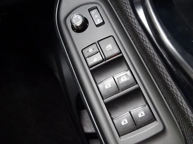 ノア　４ＷＤ（トヨタ）の車両写真