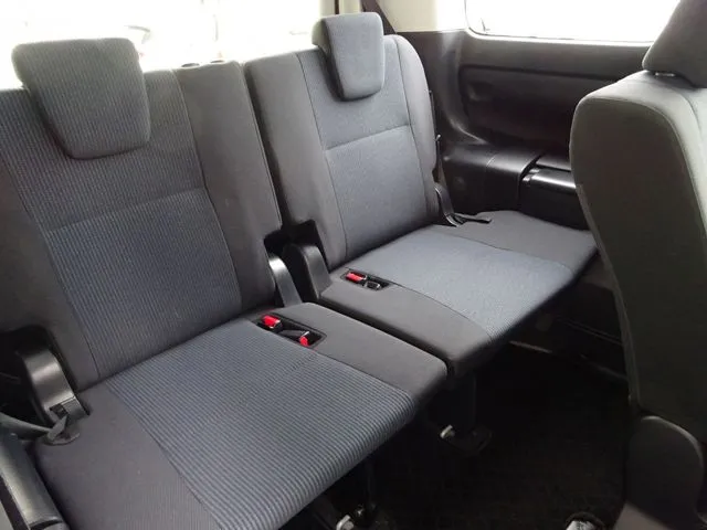 ノア　４ＷＤ（トヨタ）の車両写真